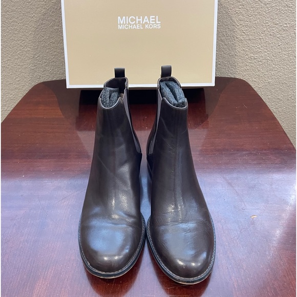 Michael Kors Thea Booties Ankle Boots Dark Chocolate Size 10 in original box - Picture 3 of 11